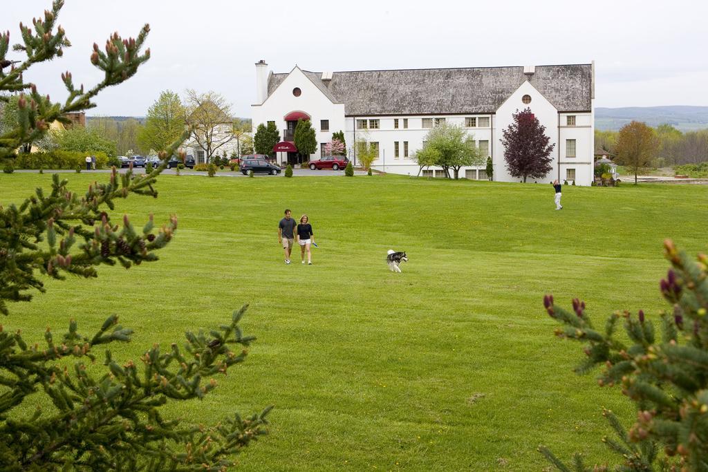 La Tourelle Hotel & Spa Ithaca Exterior foto
